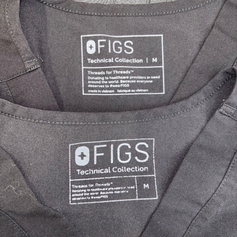 Lot of 2 FIGS Technical Collection Casma Scrub Tops Black V-Neck Size Medium